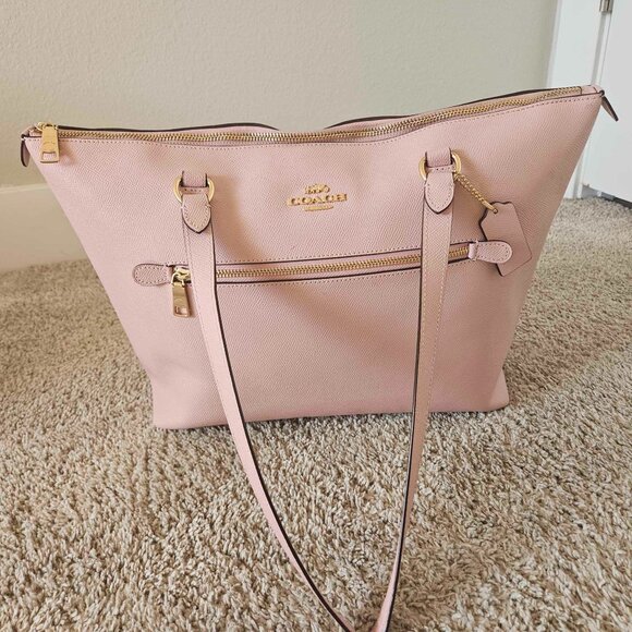 Light Pink Coach Regenerative Leather Tote Bag with Charm - Picture 3 of 16